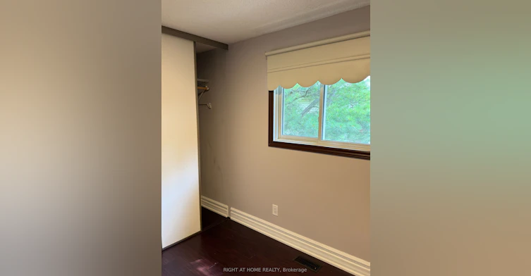35 Bloomsbury Court, Hamilton, ON, L9G 4L6 - 20