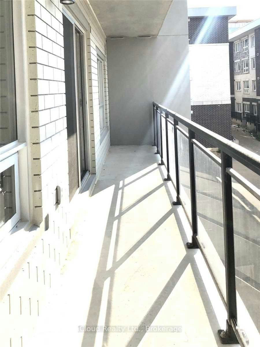 B312-275 Larch Street, Waterloo, ON, N2L 3R2 - 17