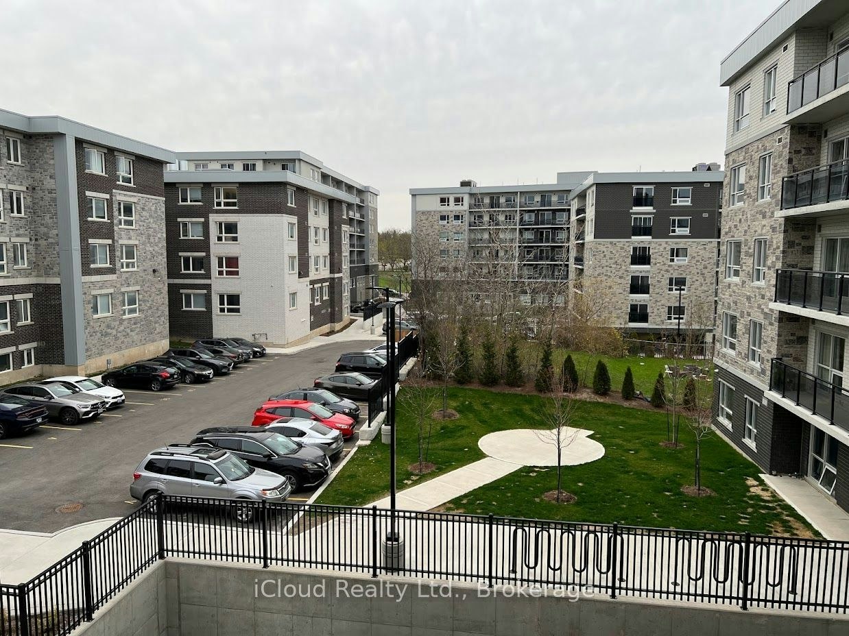 B312-275 Larch Street, Waterloo, ON, N2L 3R2 - 21