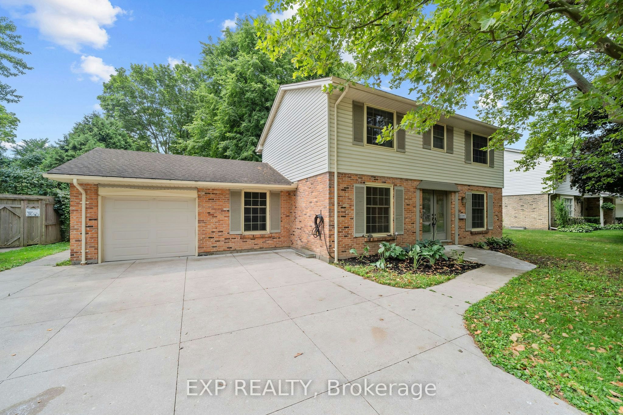42 Queen Mary Crescent, London, ON, N6H 4B4