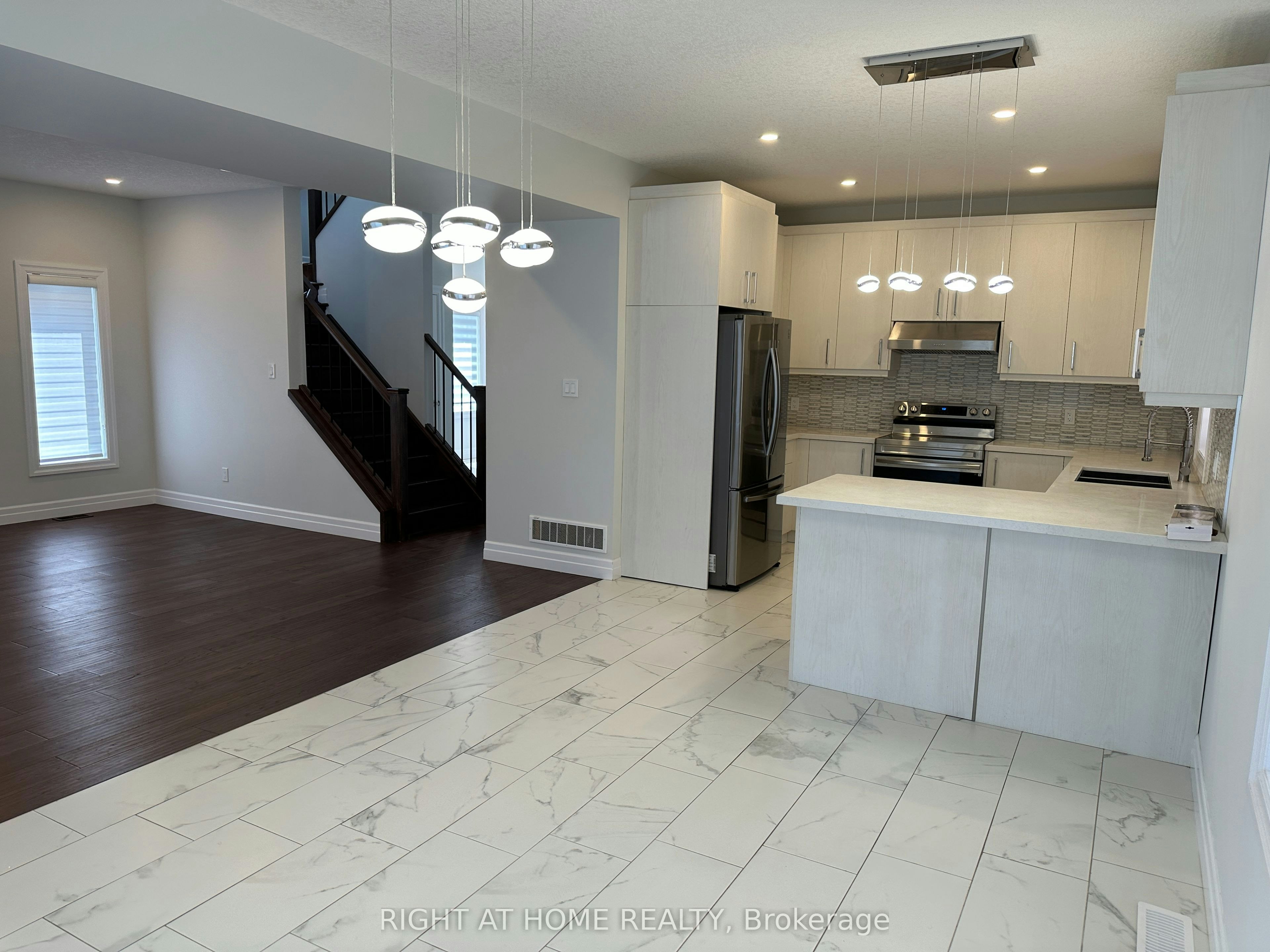 2967 Petty Road, London, ON, N6L 0H1 - 8