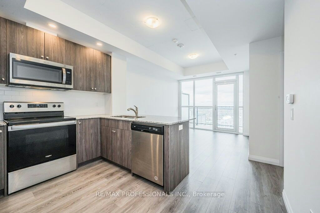 2504-60 Charles Street W, Kitchener, ON, N2G 0C9 - 4