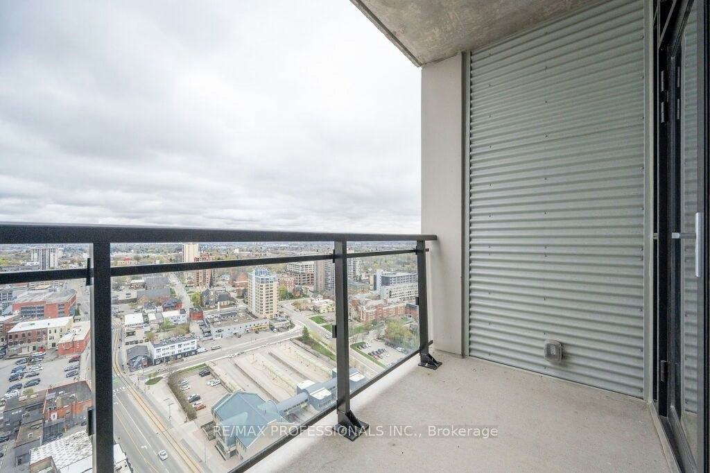 2504-60 Charles Street W, Kitchener, ON, N2G 0C9 - 14