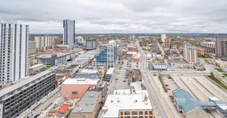 2504-60 Charles Street W, Kitchener, ON, N2G 0C9 - 16