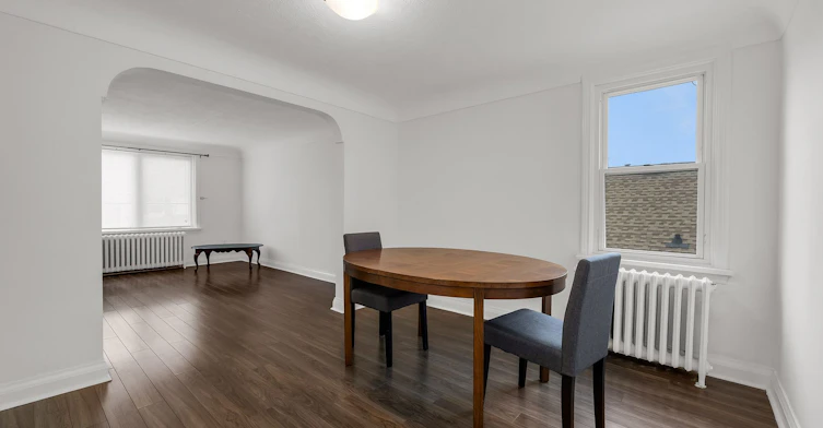 Upper-160 Welland Avenue, St. Catharines, ON, L2R 2N6 - 6