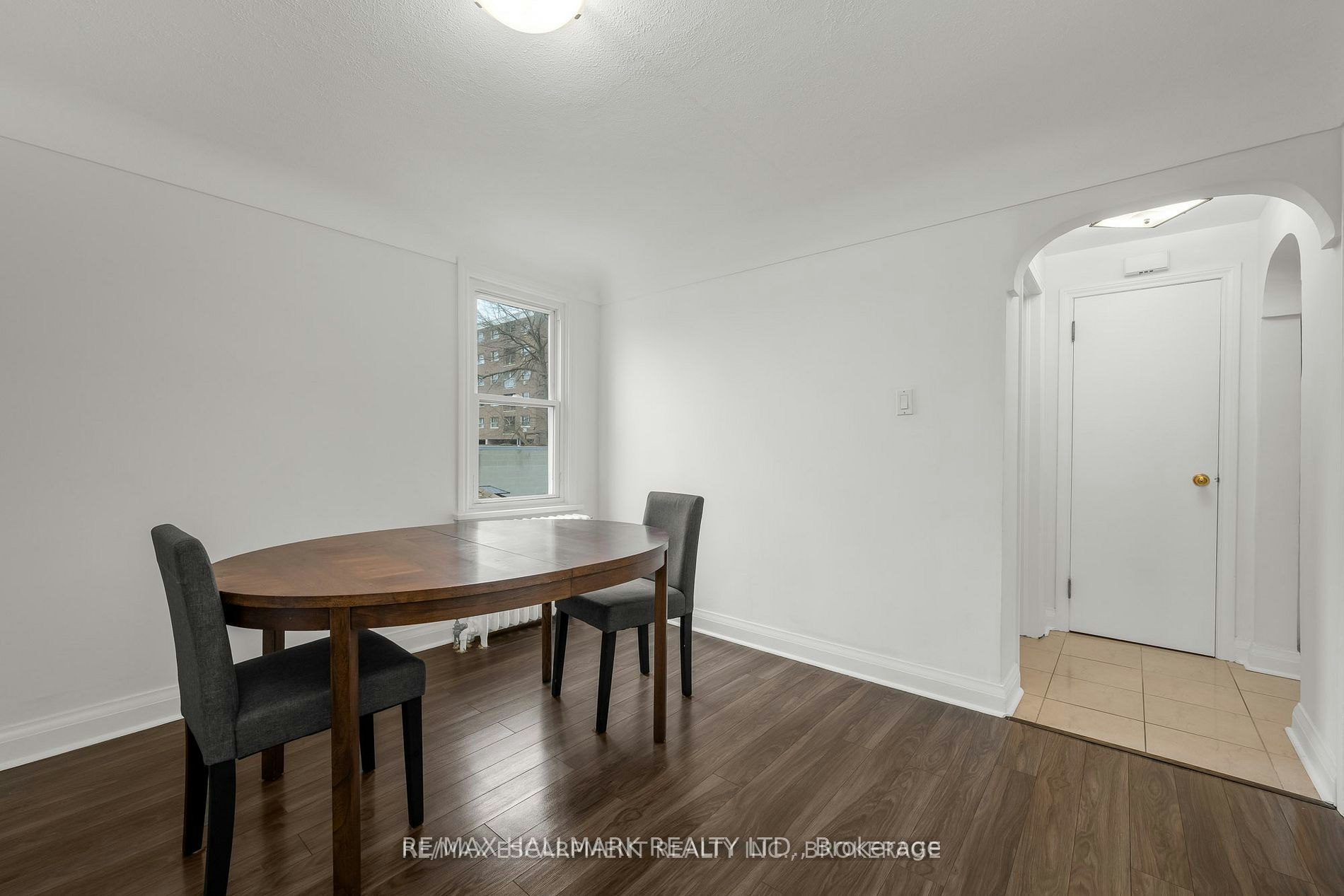 Upper-160 Welland Avenue, St. Catharines, ON, L2R 2N6 - 7