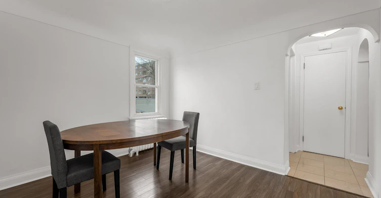 Upper-160 Welland Avenue, St. Catharines, ON, L2R 2N6 - 7