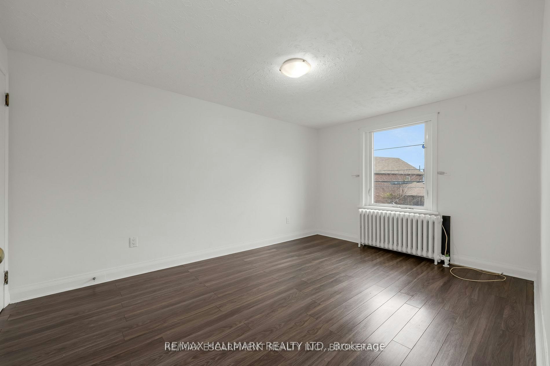 Upper-160 Welland Avenue, St. Catharines, ON, L2R 2N6 - 10