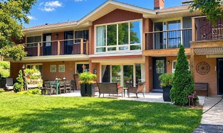 81 Thomson Drive