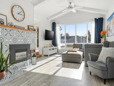 81 Thomson Drive - 5