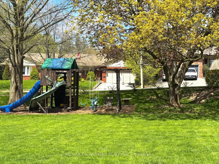 81 Thomson Drive, Hamilton, ON, L8B 0G5 - 50
