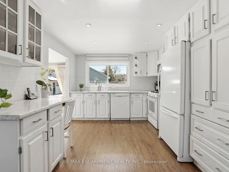 81 Thomson Drive, Hamilton, ON, L8B 0G5 - 28