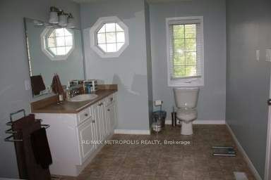 640 Violet Street, Waterloo, ON, N2V 2W2 - 12