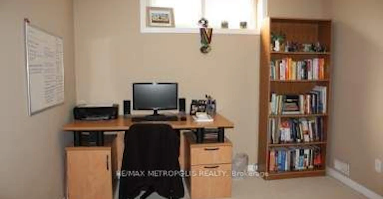 640 Violet Street, Waterloo, ON, N2V 2W2 - 6