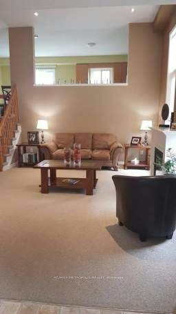 640 Violet Street, Waterloo, ON, N2V 2W2 - 2