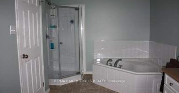 640 Violet Street, Waterloo, ON, N2V 2W2 - 11