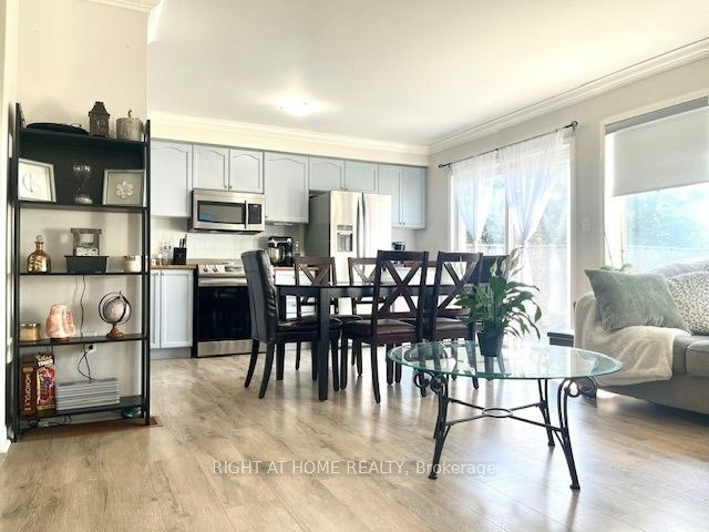 44 Senior Crescent, Cambridge, ON, N1T 2K6 - 8