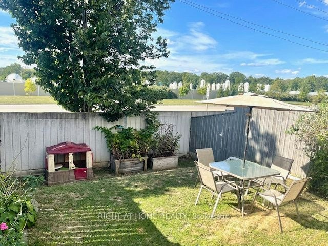 44 Senior Crescent, Cambridge, ON, N1T 2K6 - 22