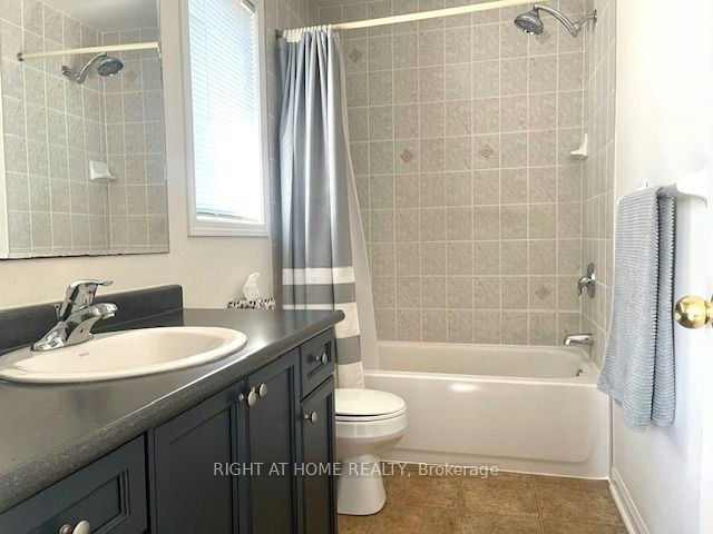44 Senior Crescent, Cambridge, ON, N1T 2K6 - 16