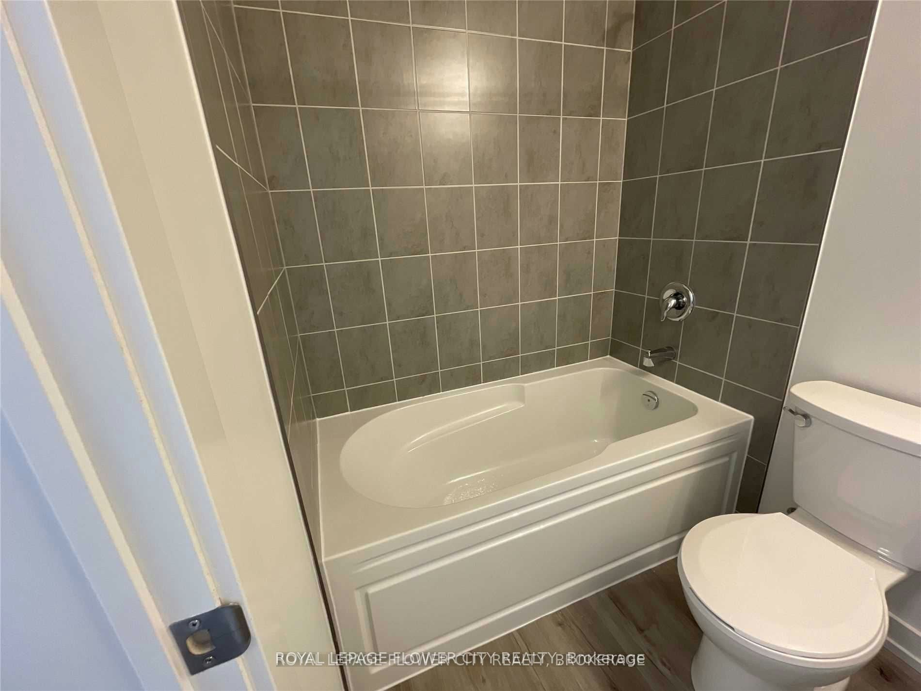 206-247 Northfield Drive E, Waterloo, ON, N2K 0H1 - 8