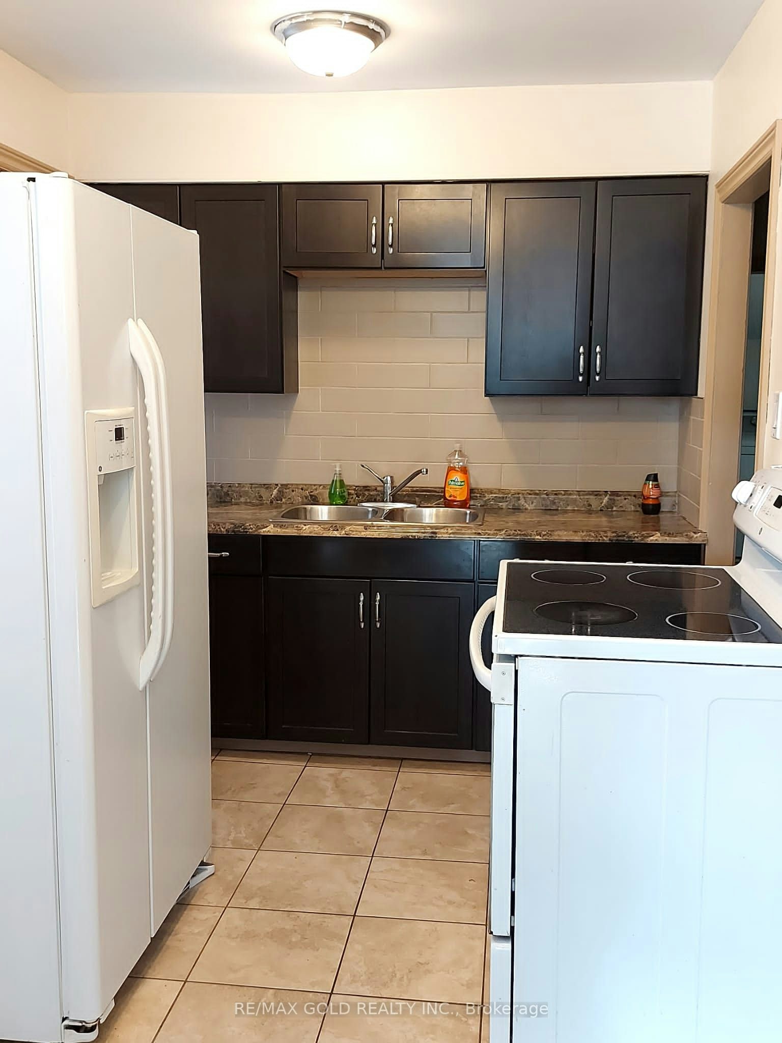 1315 Partington Avenue, Windsor, ON, N9B 2P5 - 3