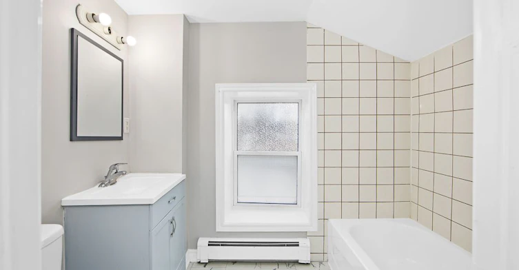 83 Moira Street W, Belleville, ON, K8P 1S7 - 17