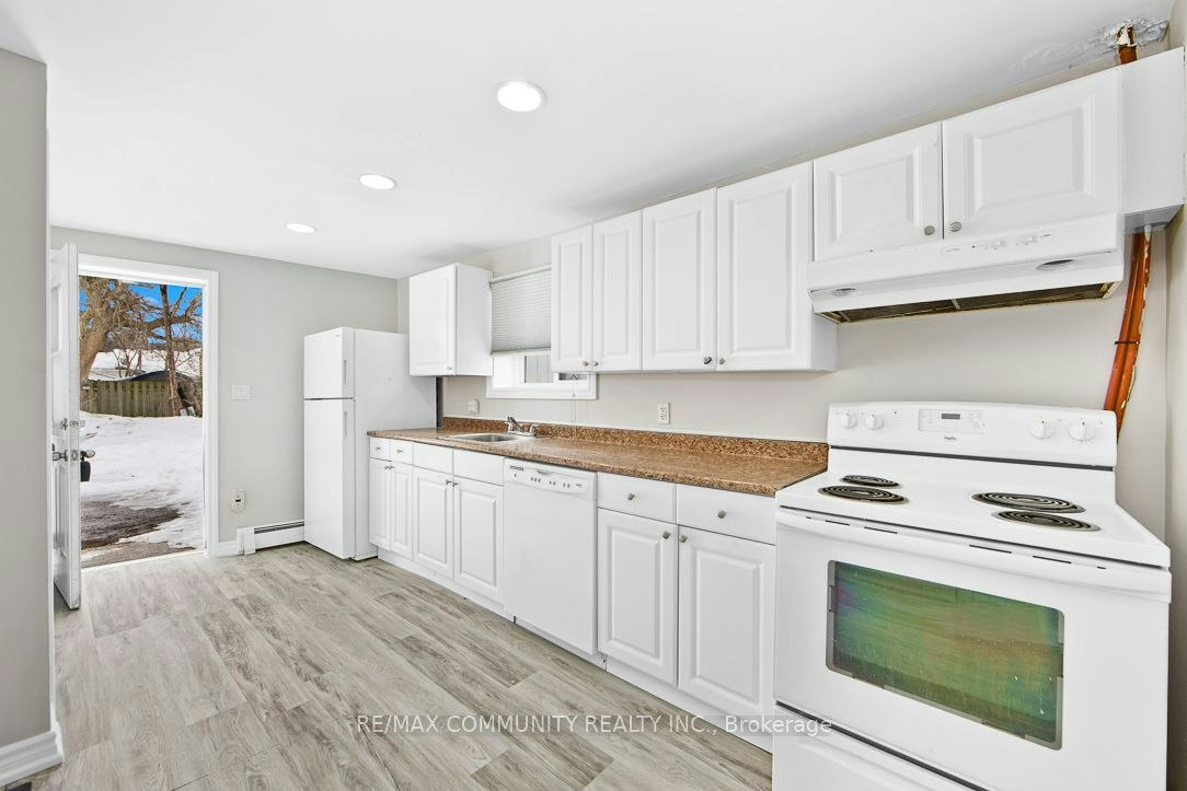 83 Moira Street W, Belleville, ON, K8P 1S7 - 10
