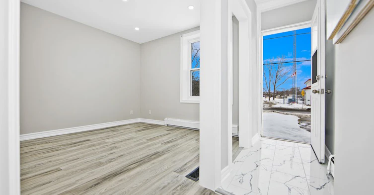 83 Moira Street W, Belleville, ON, K8P 1S7 - 4