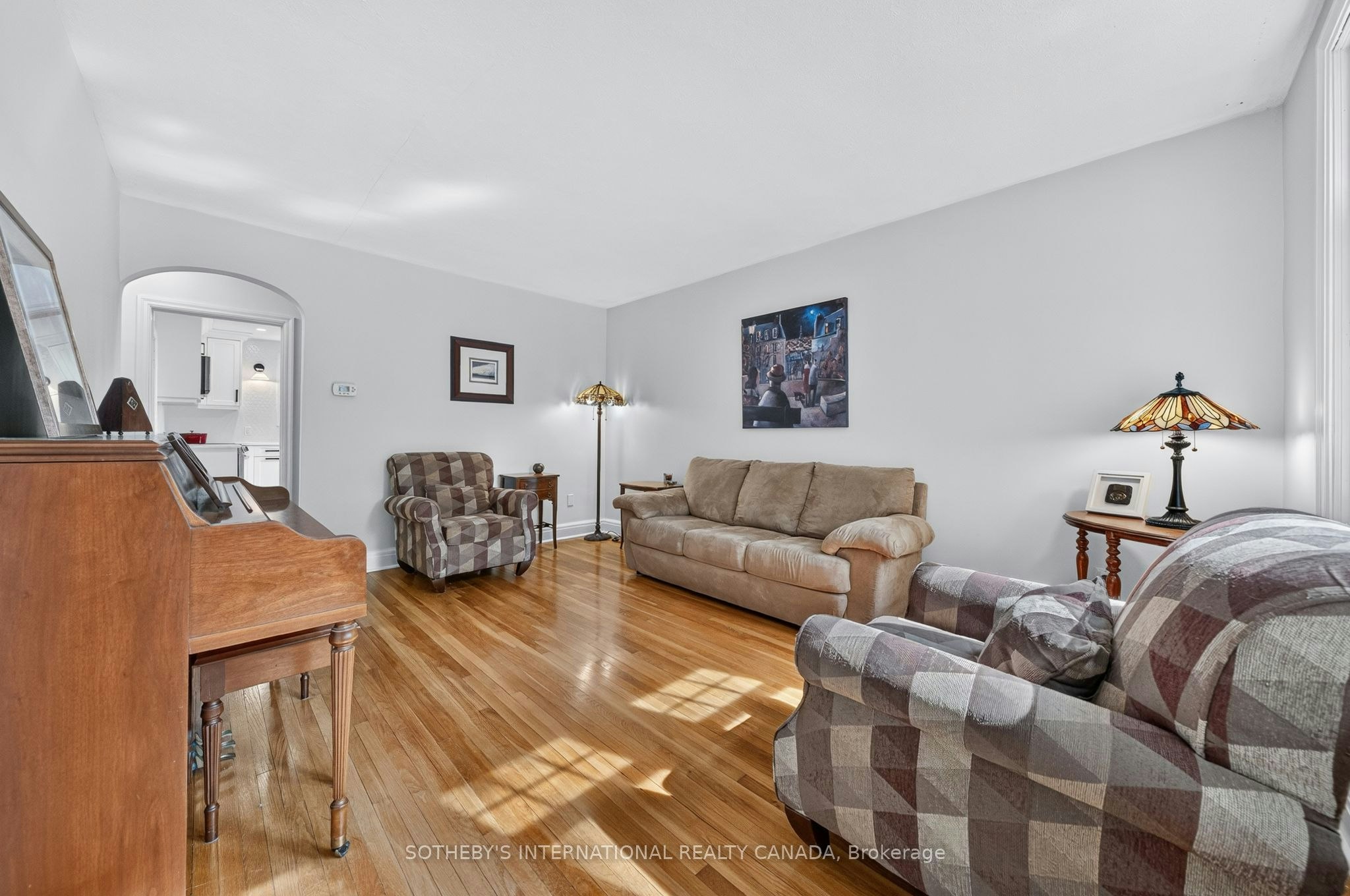 38 Roslin Avenue S, Waterloo, ON, N2L 2P8