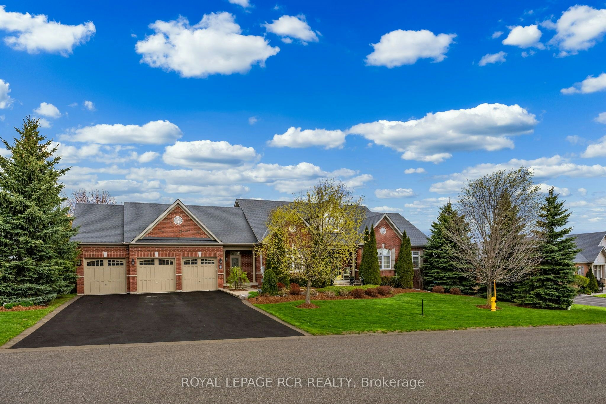 8 Masters Creek Boulevard, Mono, ON, L9W 6L7