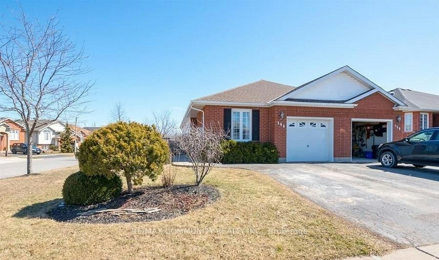 166 St. Lawrence Drive, Welland, ON, L3C 7H6