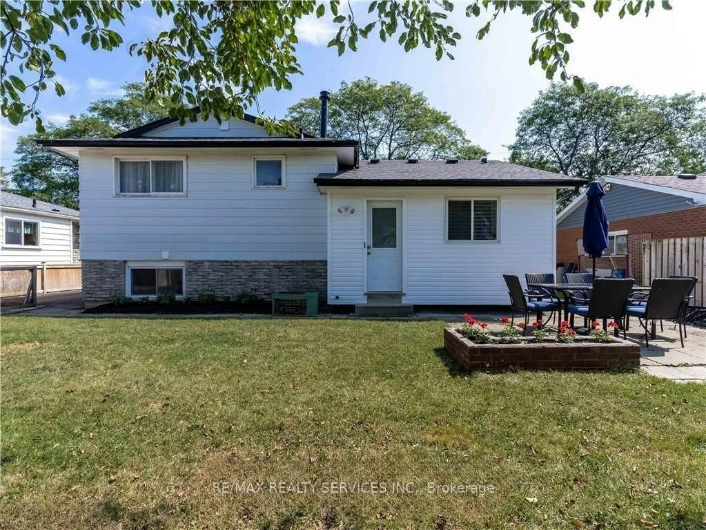 19 Ernest Street, St. Catharines, ON, L2N 6A6 - 26