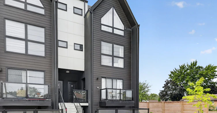 106-7277 Wilson Crescent, Niagara Falls, ON, L2G 4R8 - 2
