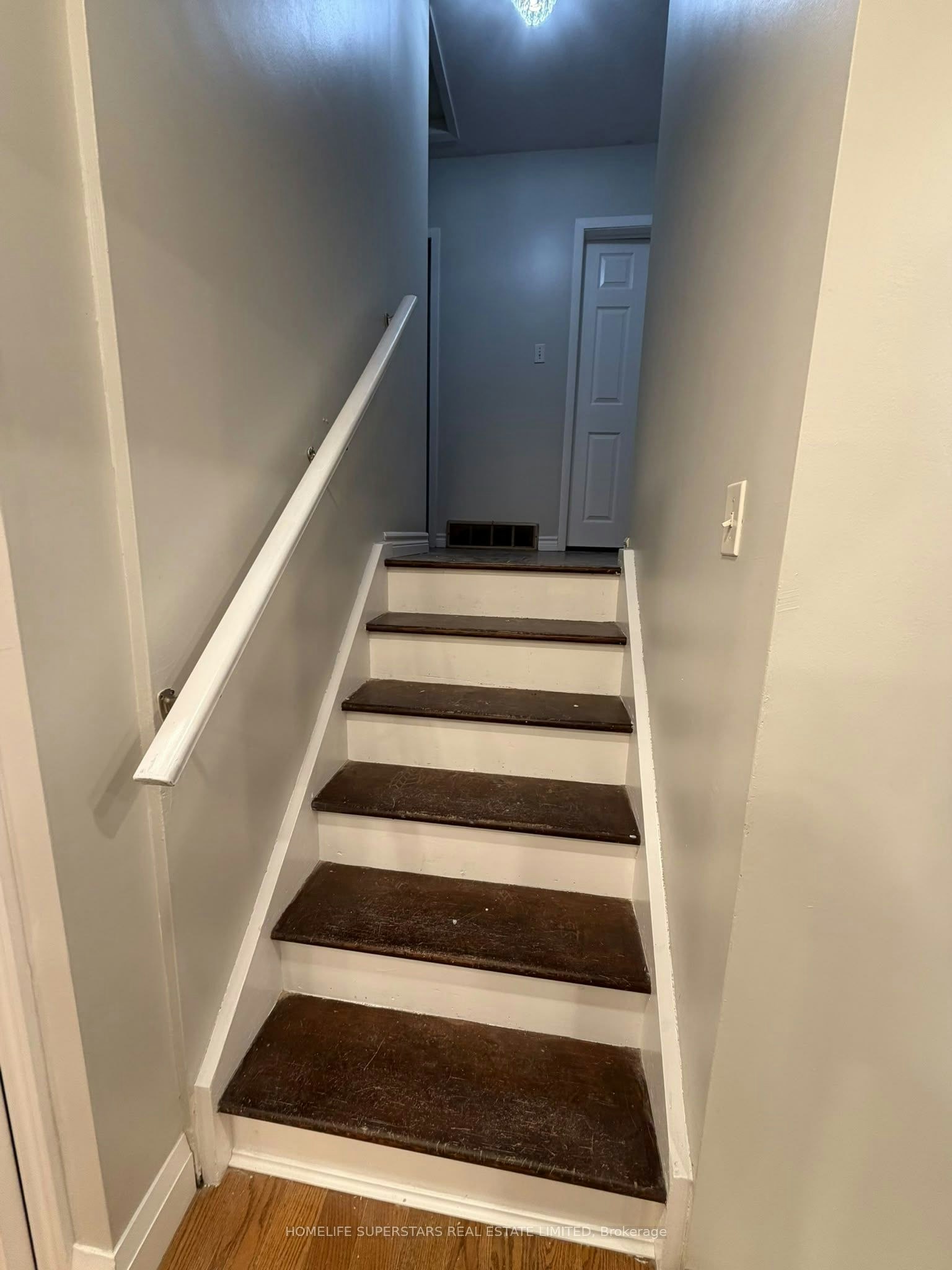 Upper Unit,-139 Macgregor Crescent, Waterloo, ON, N2J 3X2 - 15