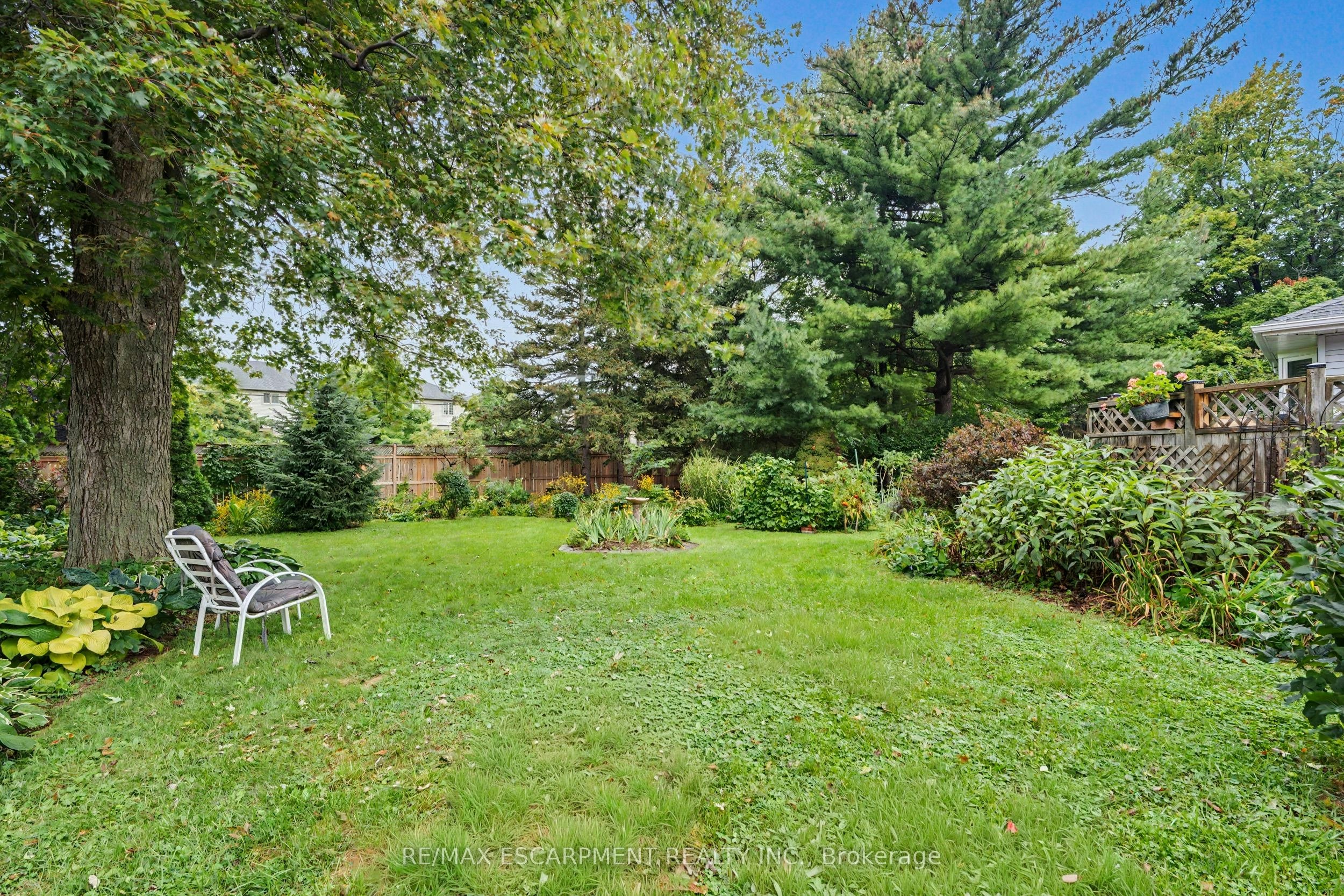 11 Miller Drive, Hamilton, ON, L9G 2H9 - 36