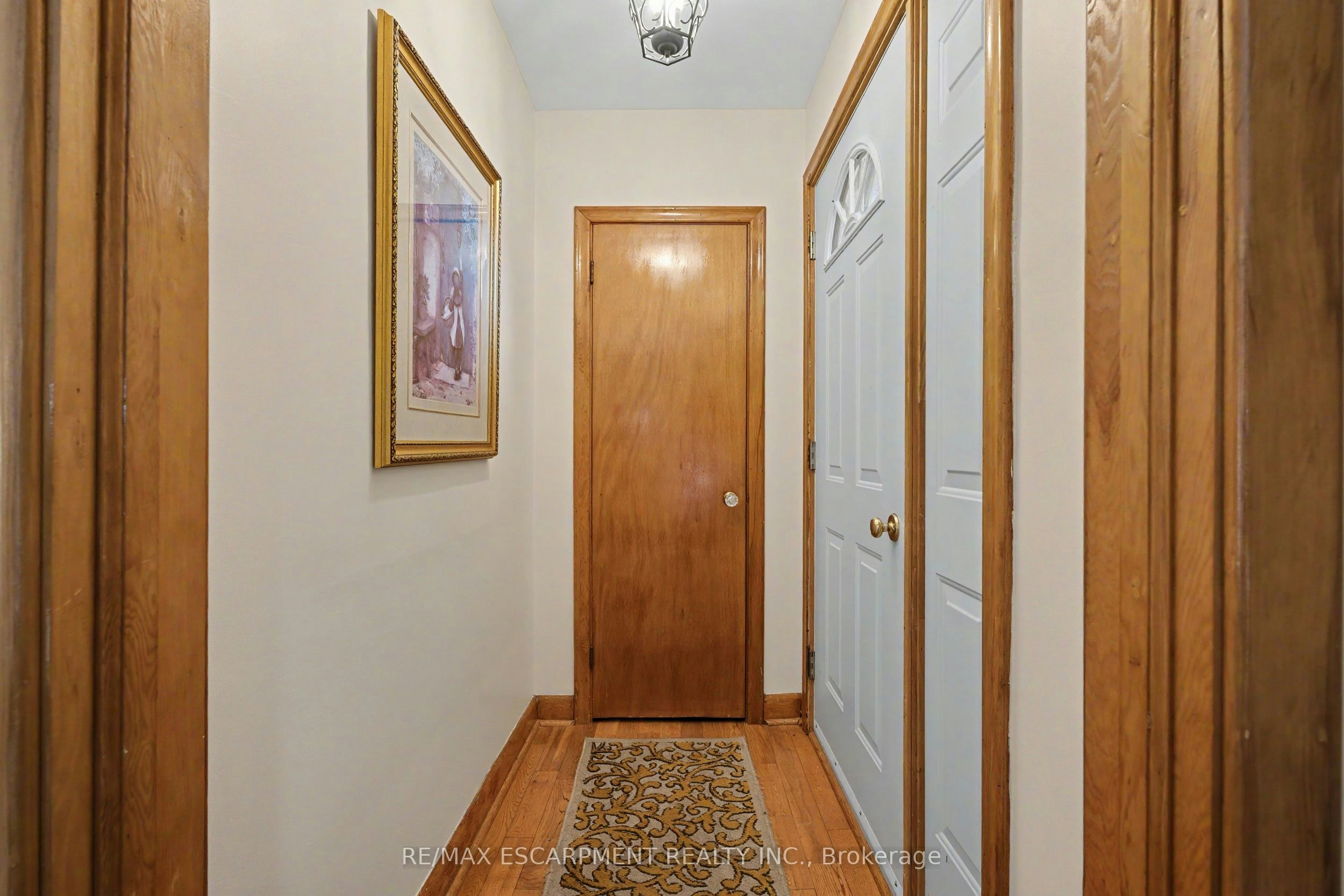 11 Miller Drive, Hamilton, ON, L9G 2H9 - 5