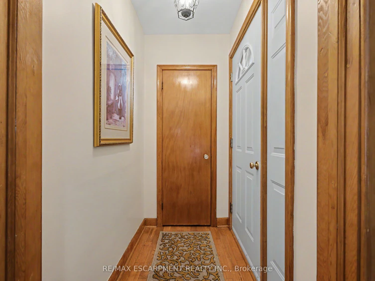 11 Miller Drive, Hamilton, ON, L9G 2H9 - 5