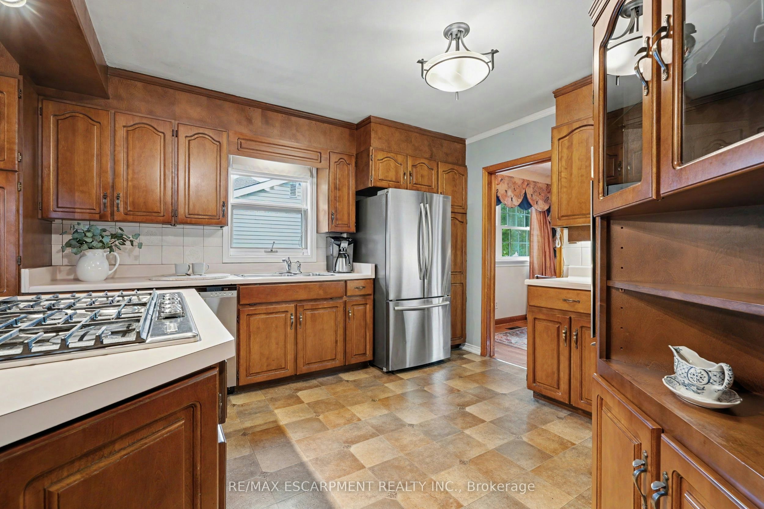 11 Miller Drive, Hamilton, ON, L9G 2H9 - 13