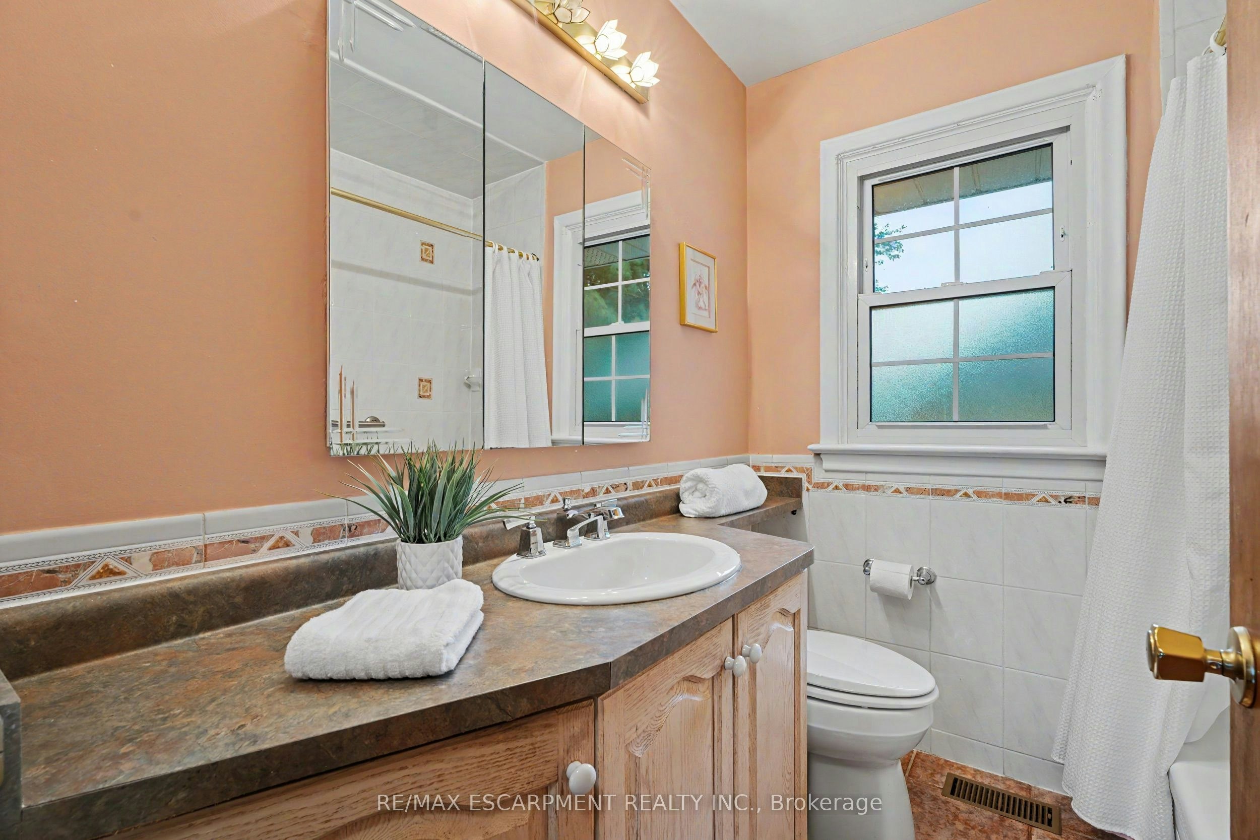 11 Miller Drive, Hamilton, ON, L9G 2H9 - 25