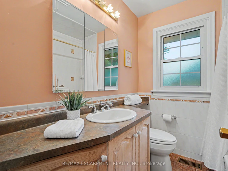 11 Miller Drive, Hamilton, ON, L9G 2H9 - 25