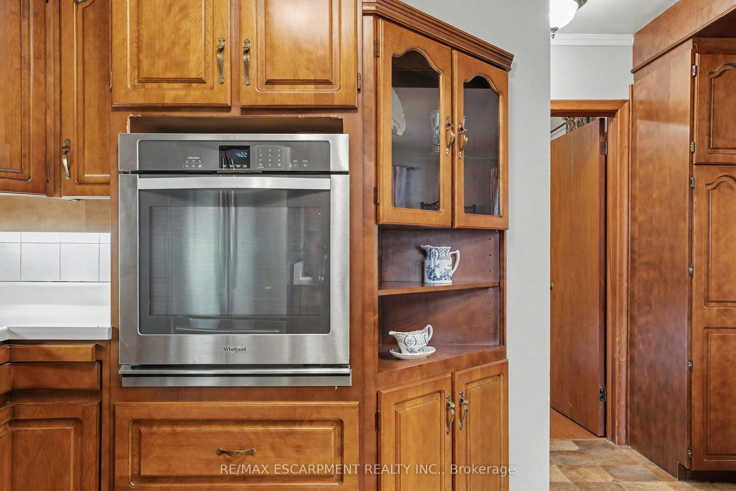 11 Miller Drive, Hamilton, ON, L9G 2H9 - 12