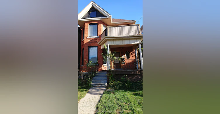 Main-117 Wellington Street S, Hamilton, ON, L8N 2R3