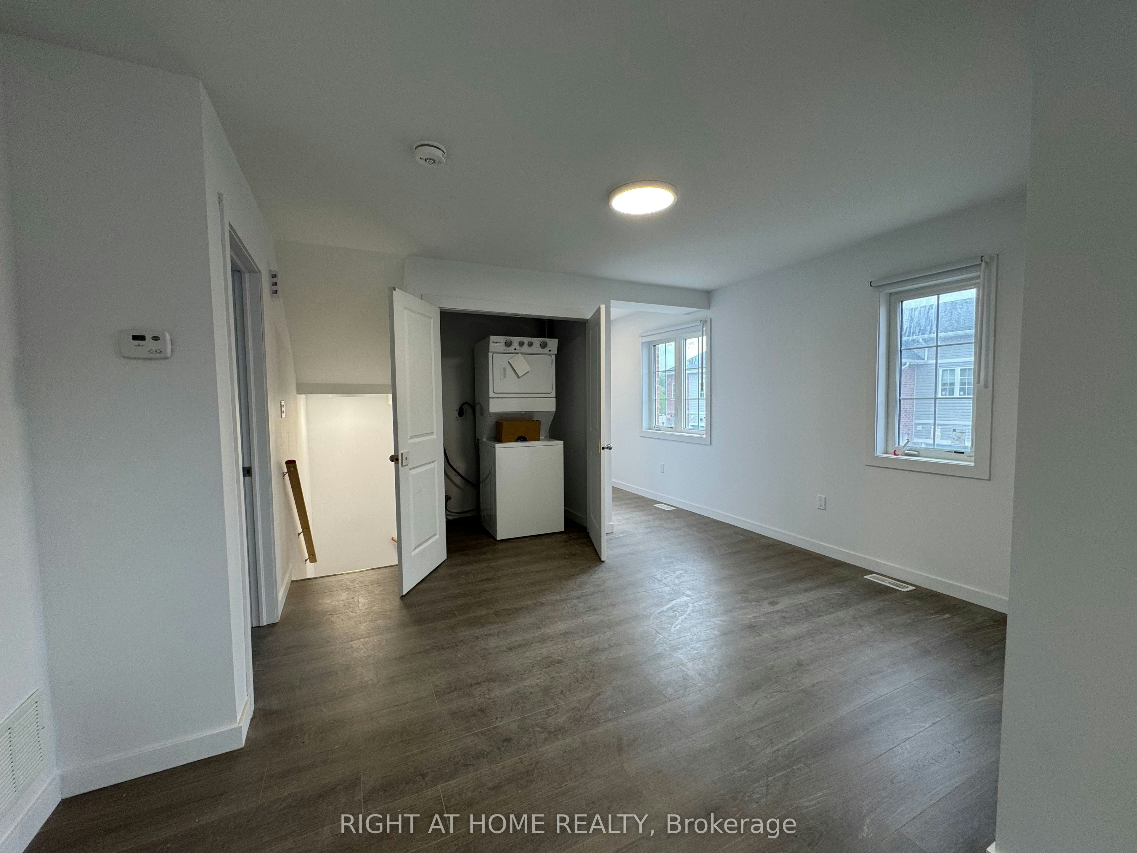 (MAIN)-107 Highriver Trail, Welland, ON, L3C 0H6 - 8