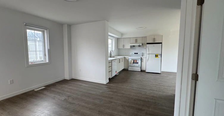 (MAIN)-107 Highriver Trail, Welland, ON, L3C 0H6 - 4