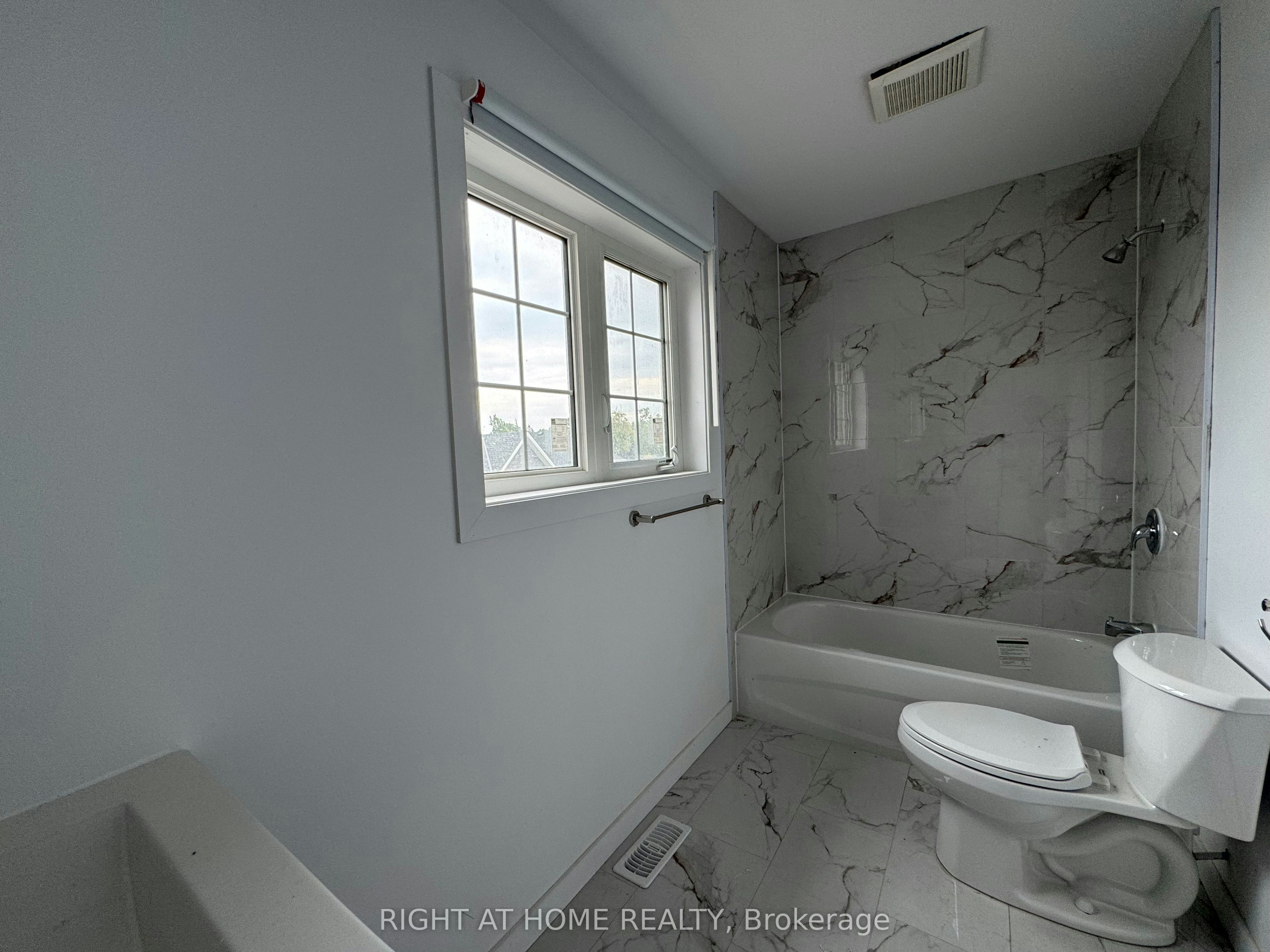 (MAIN)-107 Highriver Trail, Welland, ON, L3C 0H6 - 16