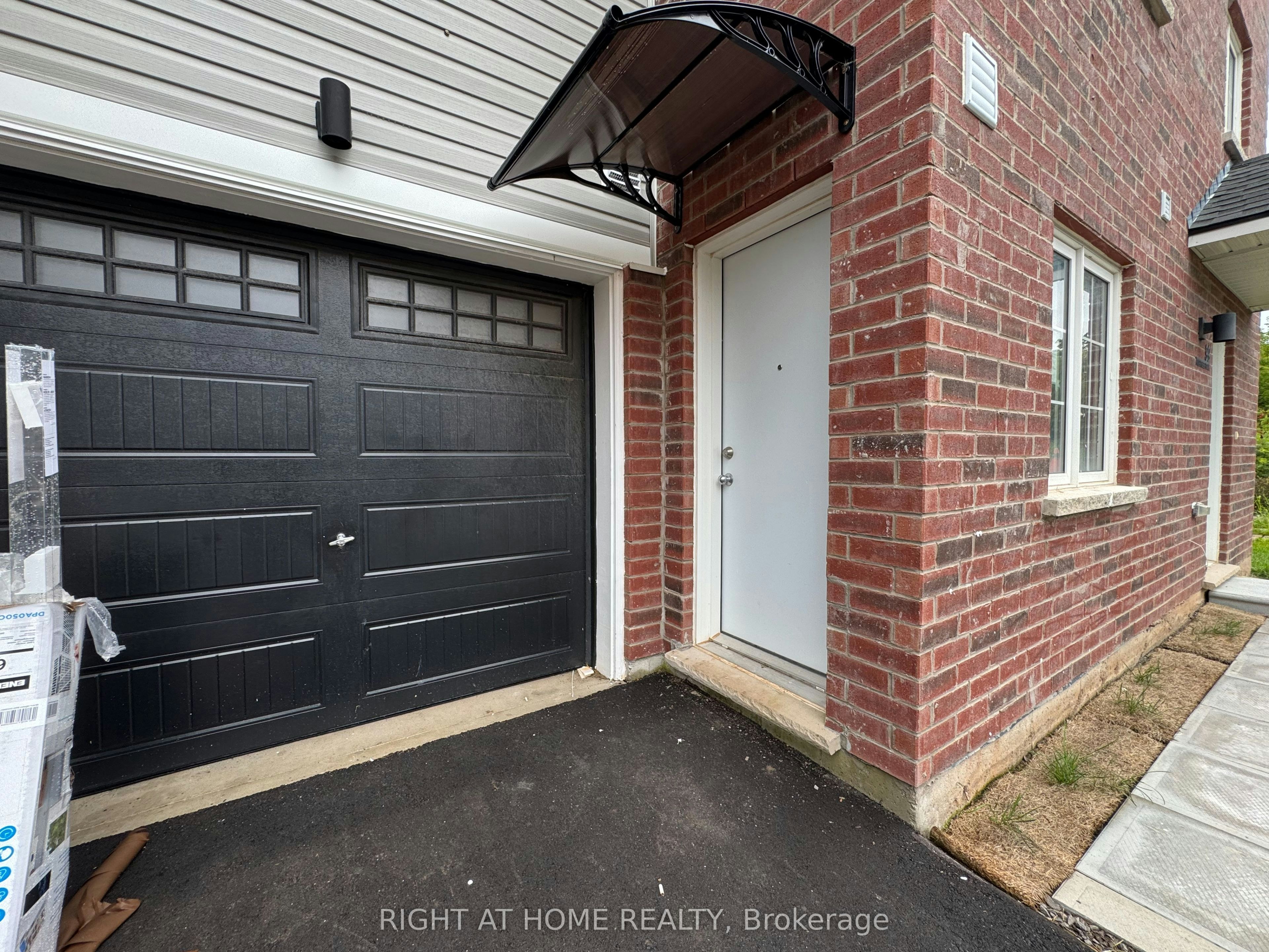 (LOWER)-99 Highriver Trail, Welland, ON, L3C 0H6