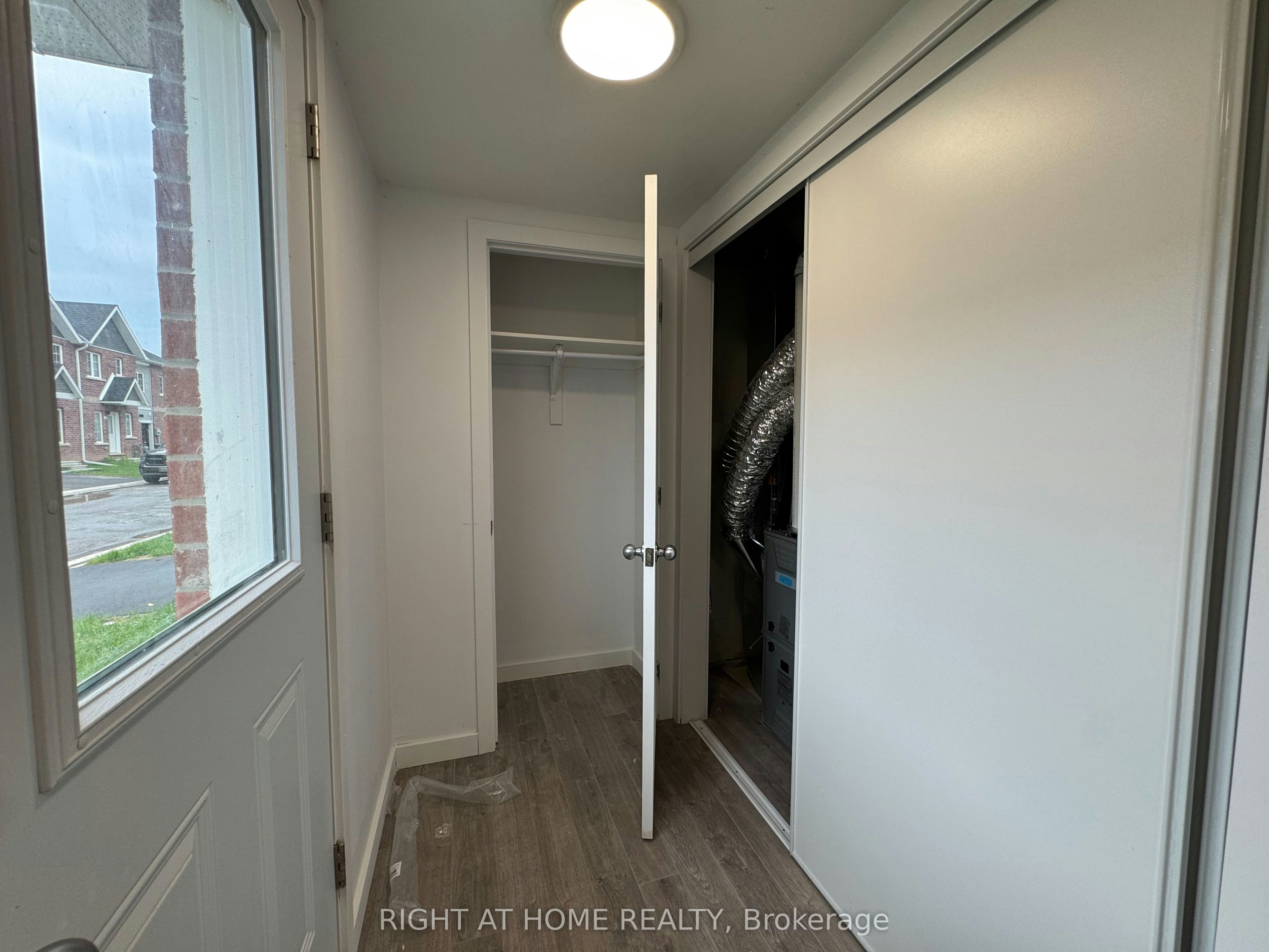 (MAIN)-99 Highriver Trail, Welland, ON, L3C 0H6 - 3