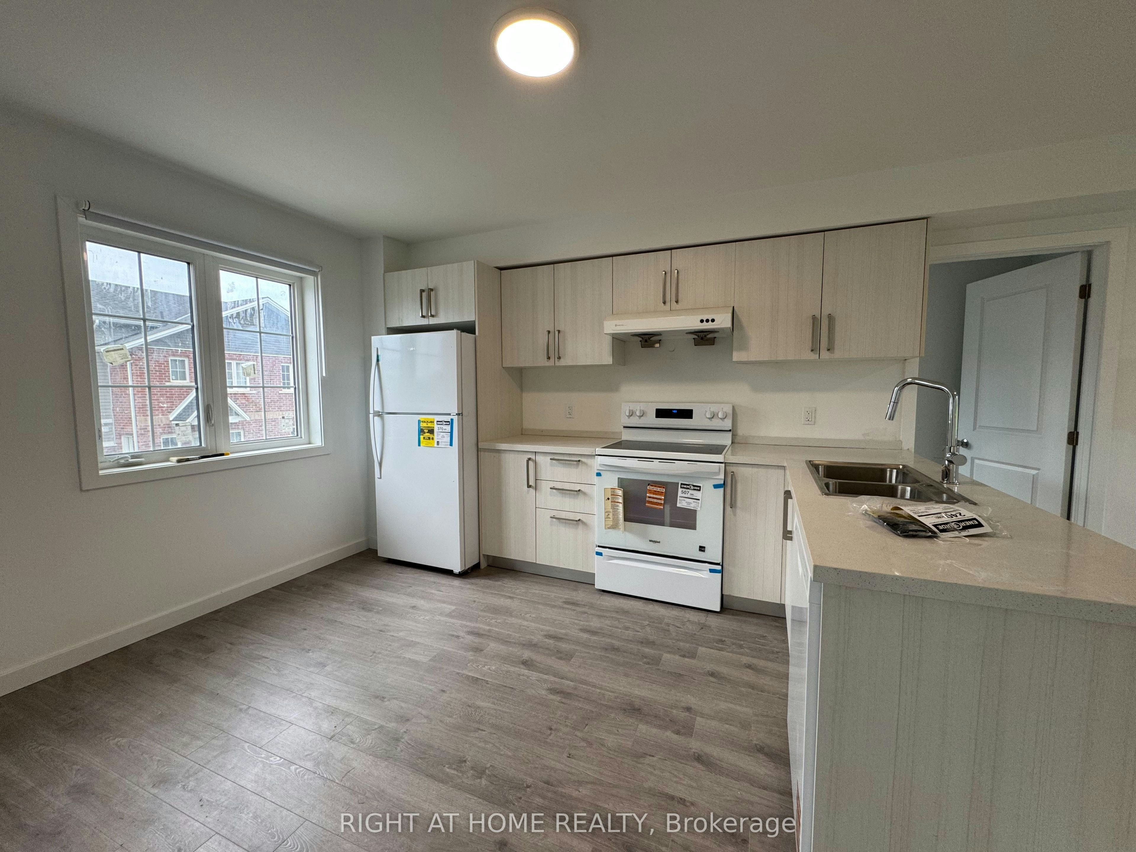 (MAIN)-99 Highriver Trail, Welland, ON, L3C 0H6 - 6