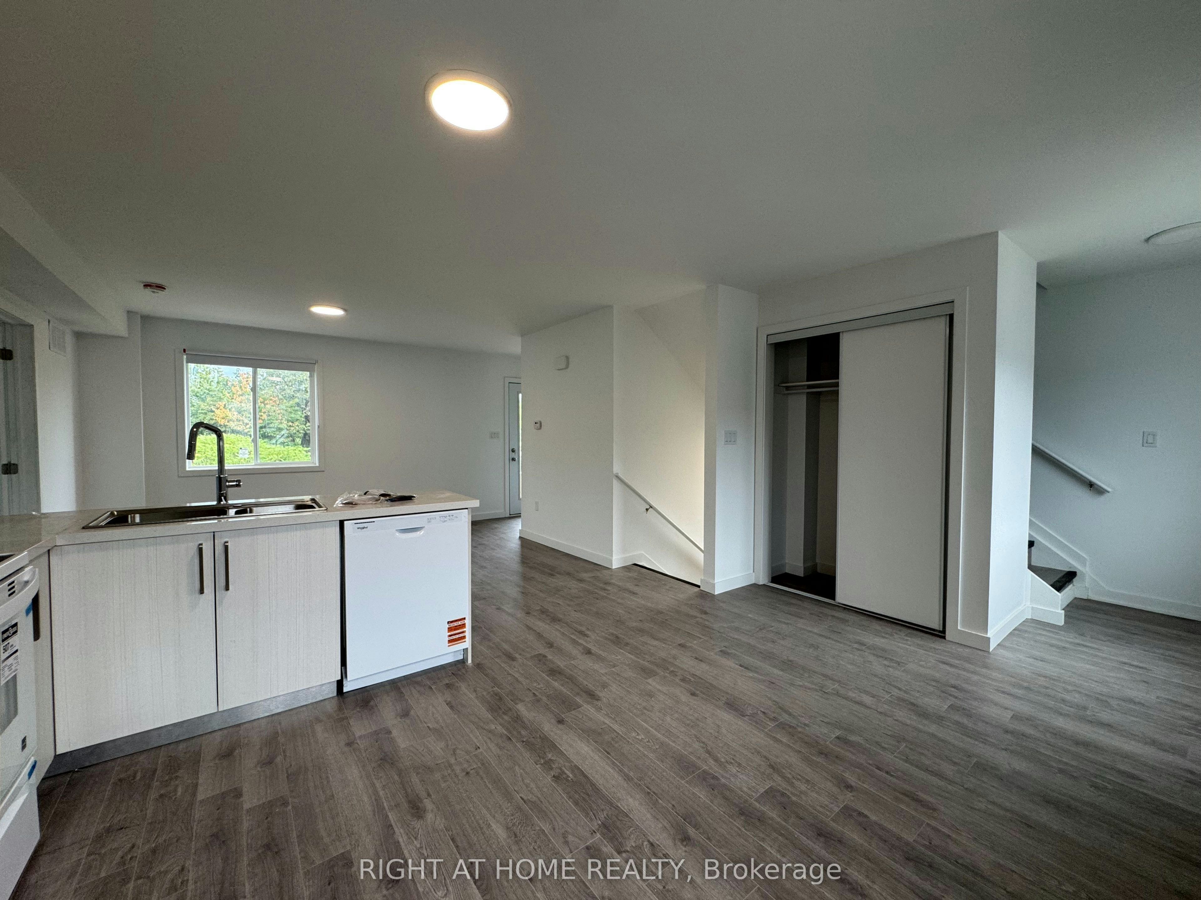 (MAIN)-99 Highriver Trail, Welland, ON, L3C 0H6 - 7