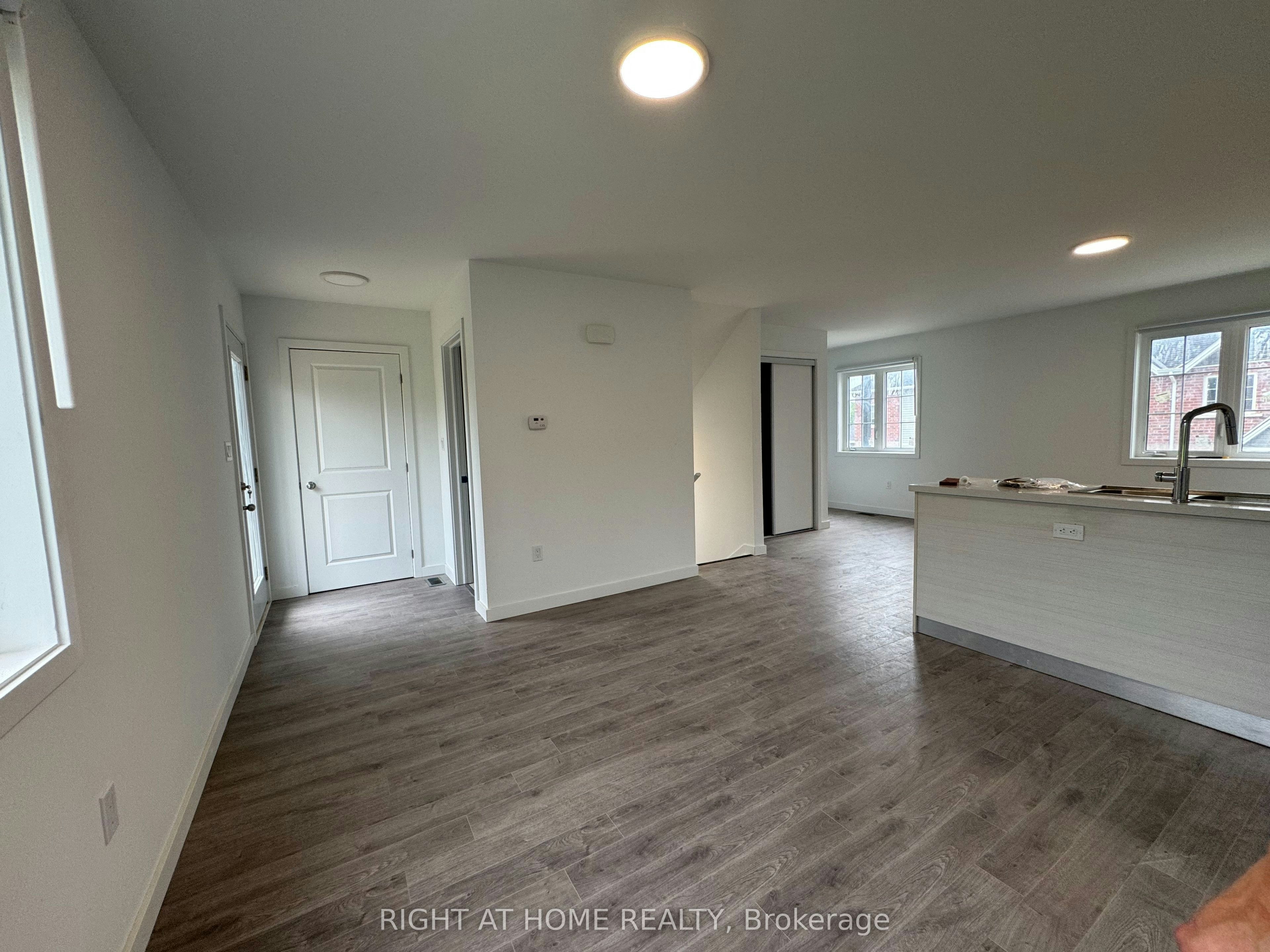 (MAIN)-99 Highriver Trail, Welland, ON, L3C 0H6 - 5